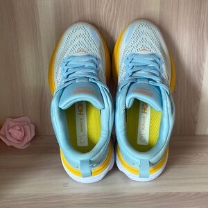 Hoka Bondi 8 Women's Sneakers Size 6.5B